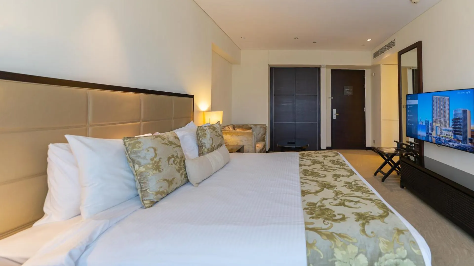 Kempinski Central Avenue Studio With Marina Views Dubai Apartment